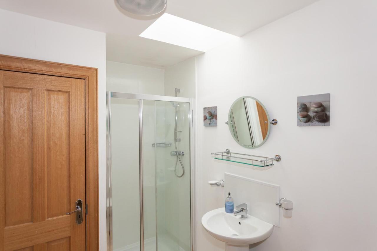 Honeysuckle Cottage At Williamscraig Holiday Cottages Linlithgow Extérieur photo